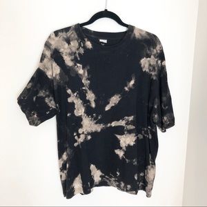 Tie dye black tee size L